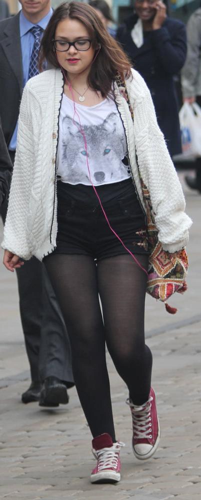 25P Street Pantyhose - Real Life Cunts-Next-Door