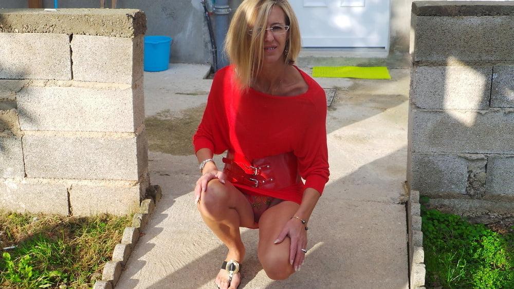 25P RED DRESS MILF FUCKED