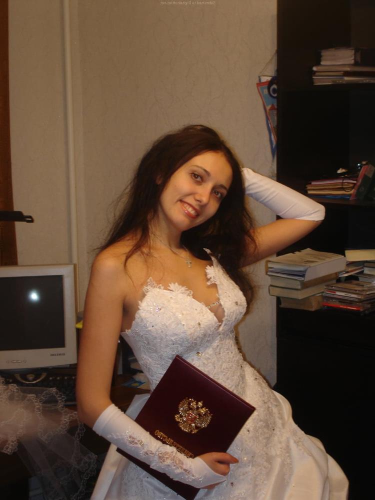 25P busty russian brunette top huge