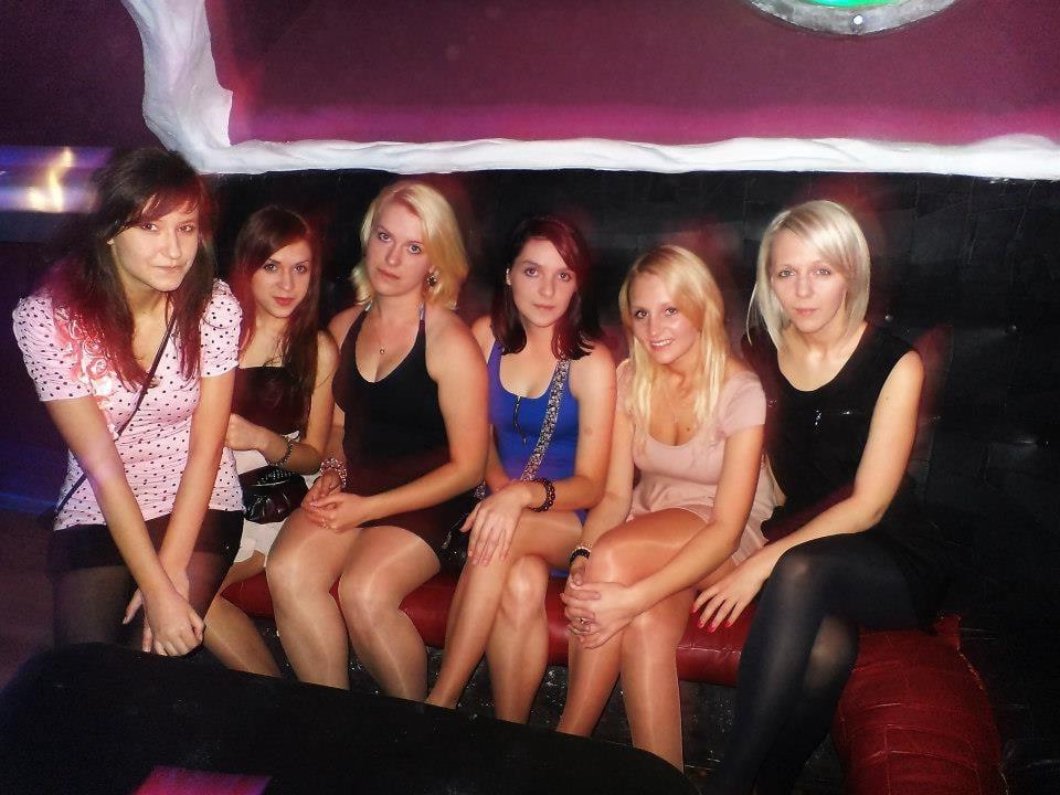 25P sexy females in tights pantyhose nylons 62
