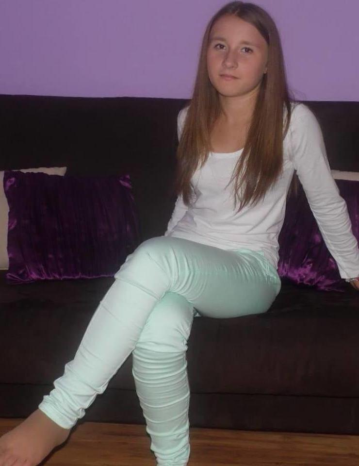 25P sexy females in tights pantyhose nylons 62