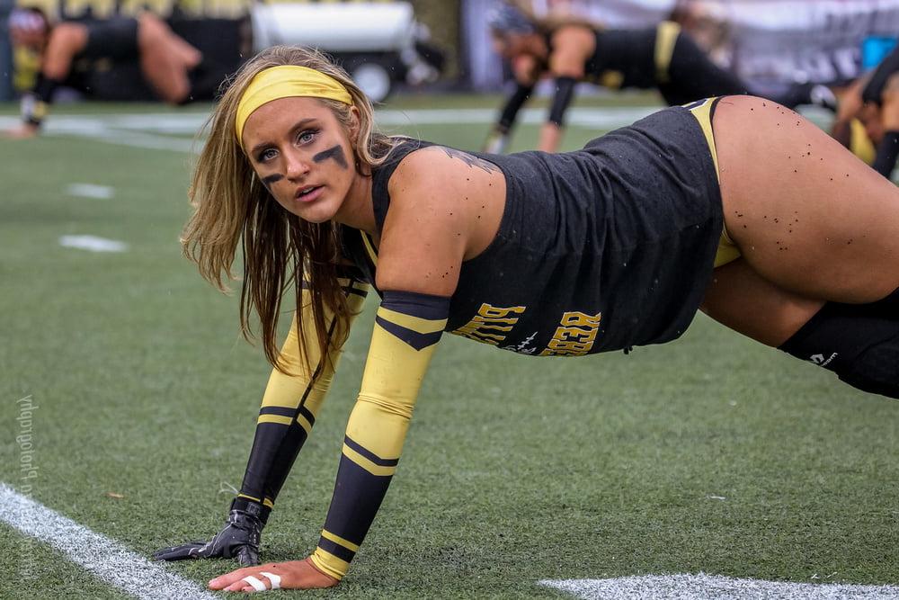16P SekushiLover - The Hot Women of Lingerie Football