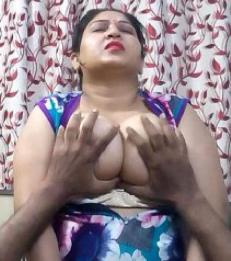 25P Policz dipali mom wandering a big dick