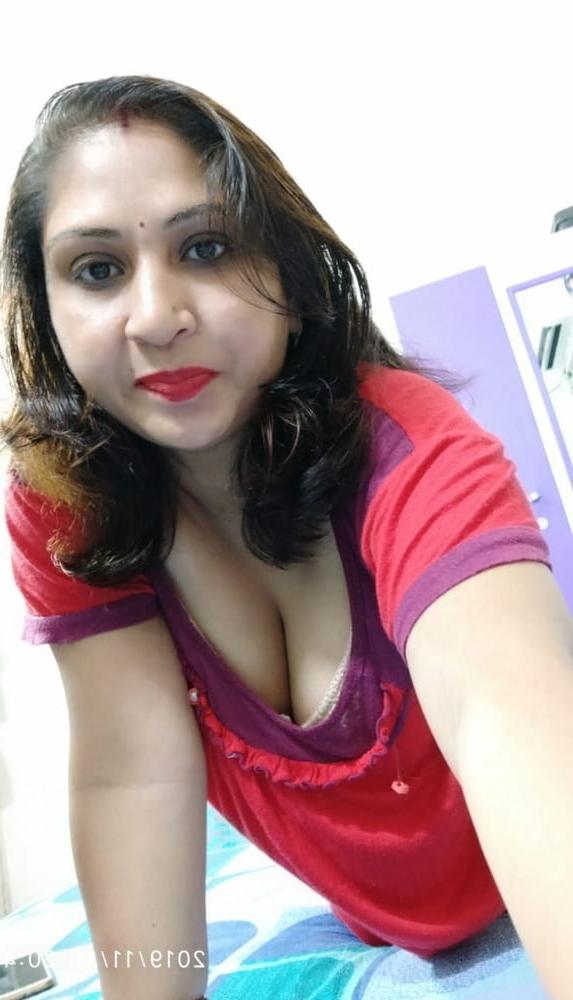 25P Policz dipali mom wandering a big dick