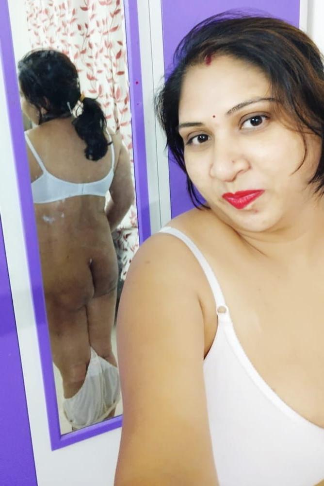25P Policz dipali mom wandering a big dick