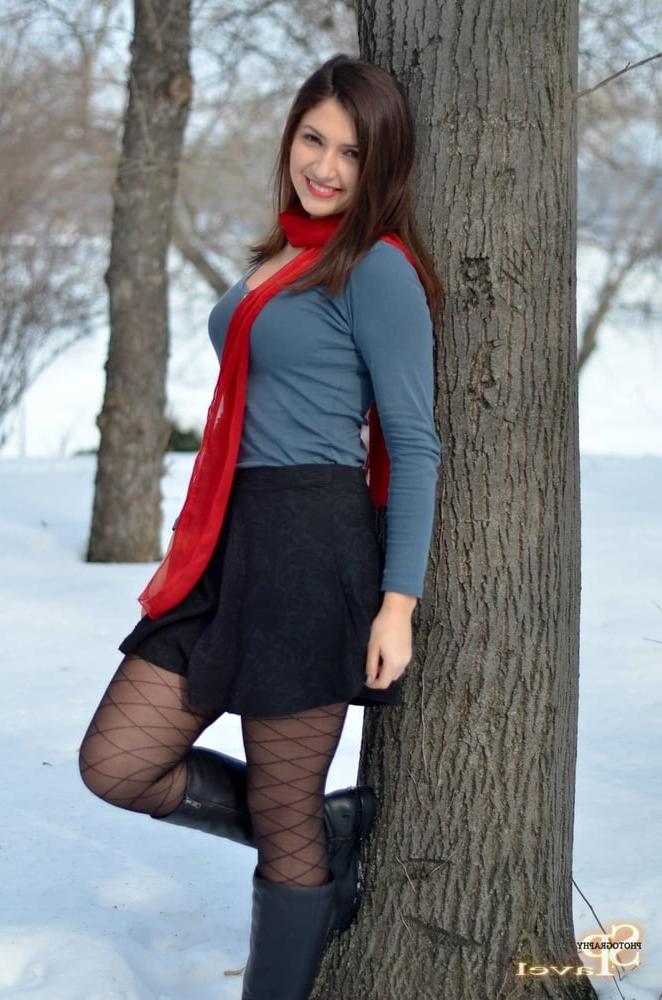 21P Pantyhose babes from Romania