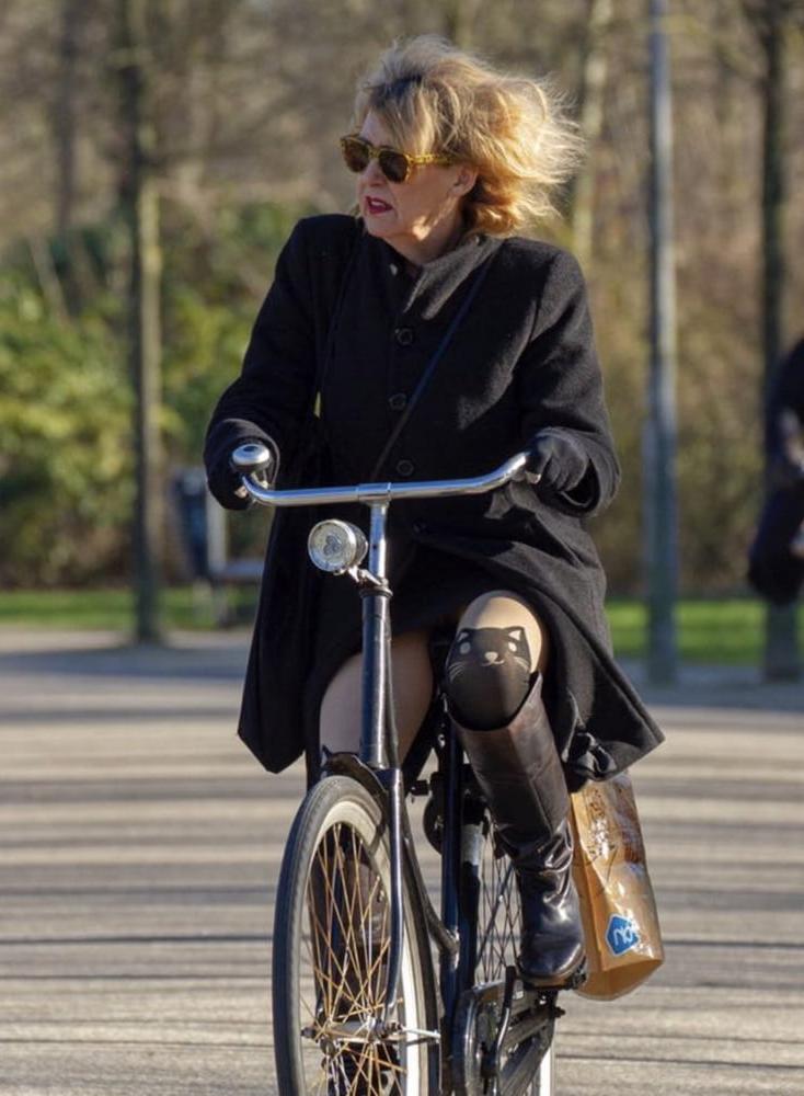 25P Street Pantyhose - Pantyhosed Cunts on Bikes Part 3