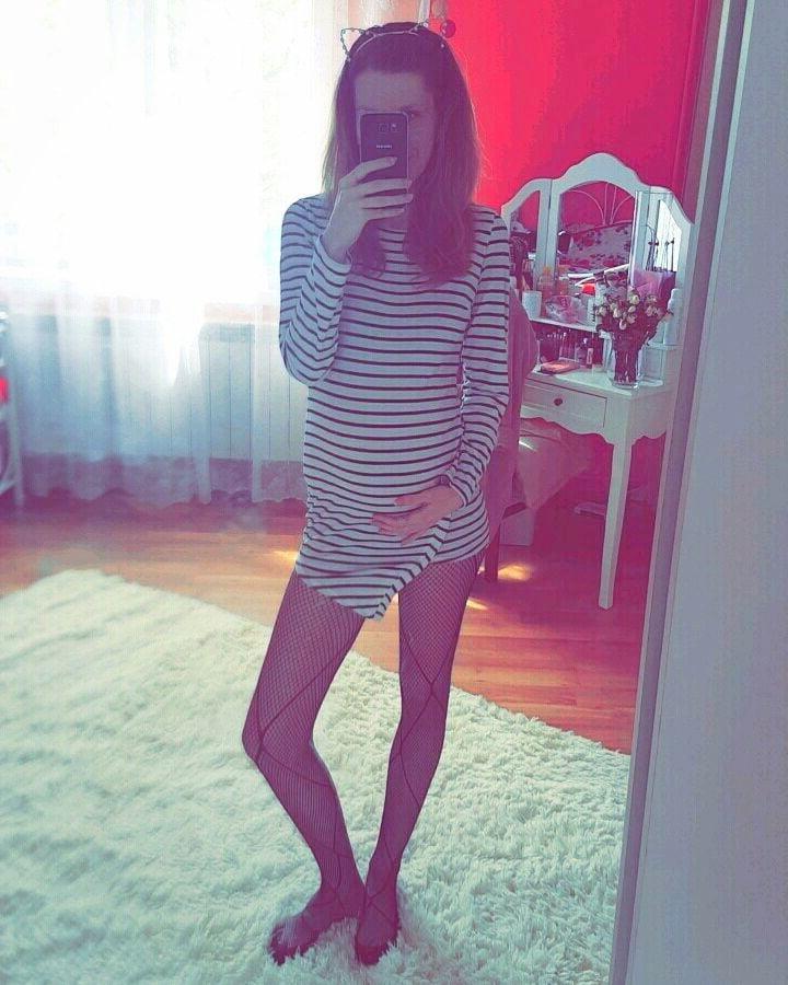 25P sexy females in tights pantyhose nylons 61