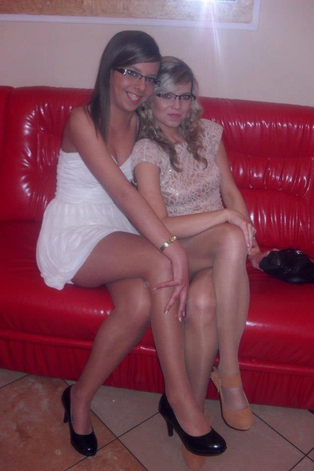 25P sexy females in tights pantyhose nylons 61