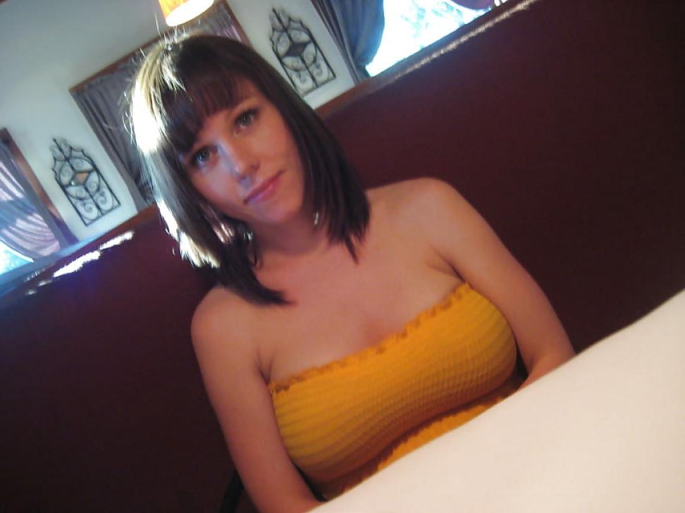 25P busty angel yvonne top huge