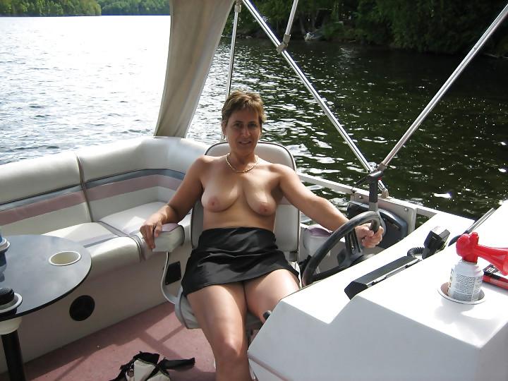 5P Hot Milf On A Boat