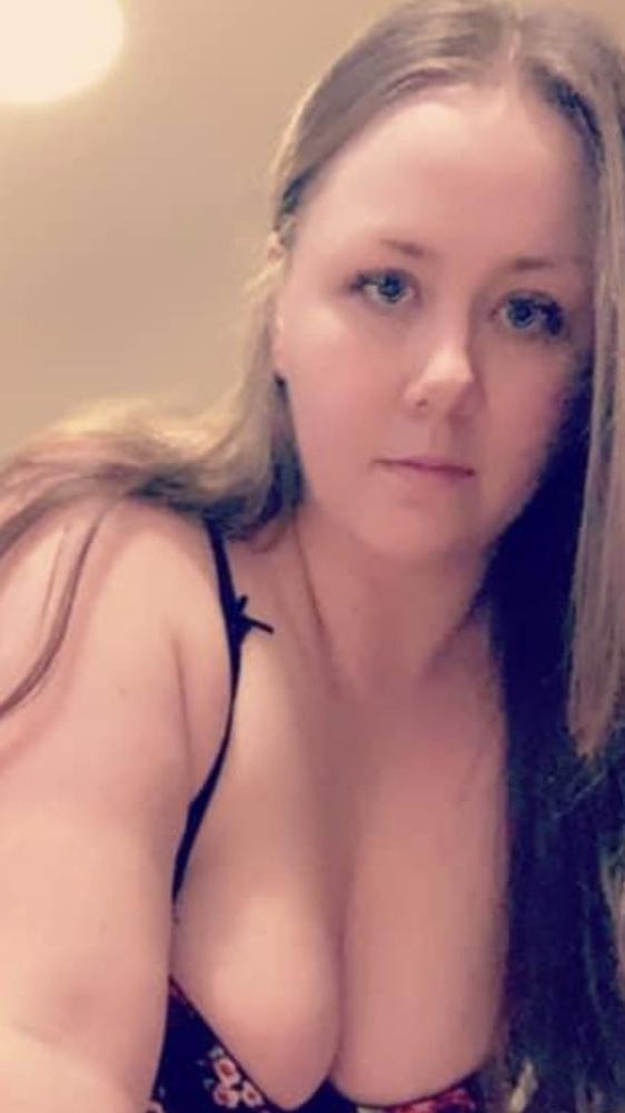14P Busty Ava