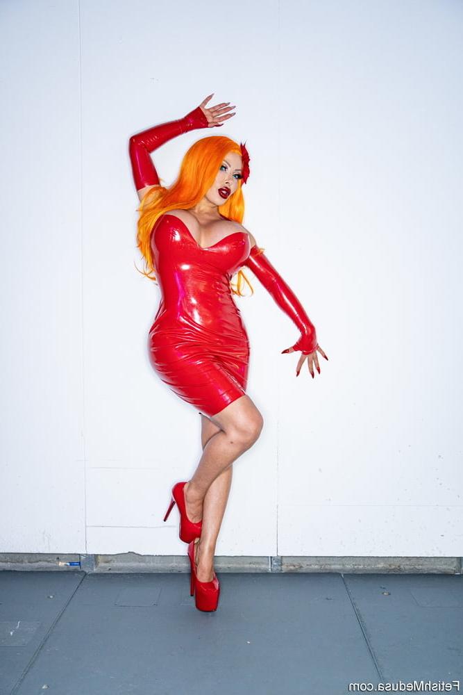 25P Jessica Rabbit Latex Dress