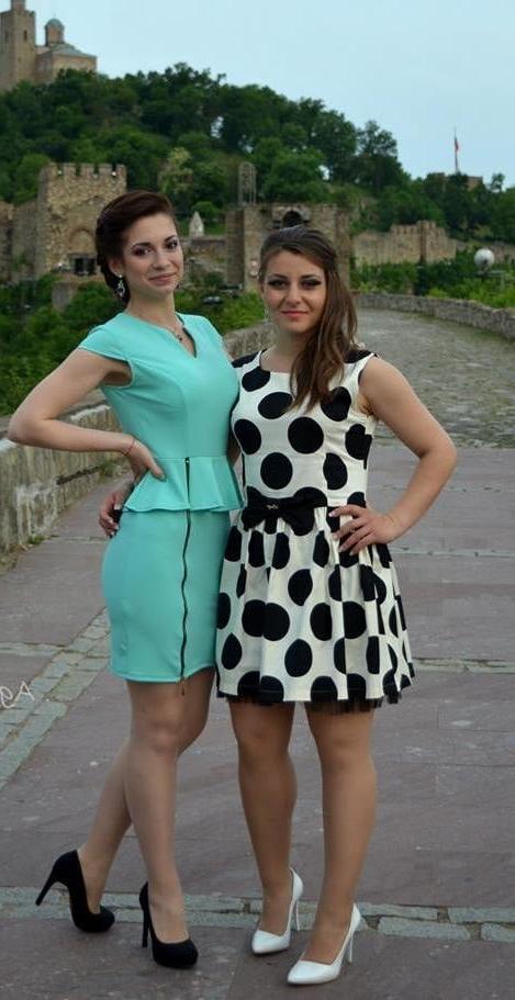 25P sexy females in tights pantyhose nylons 60