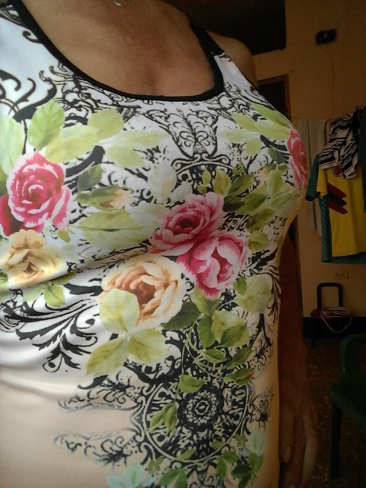 20P MARCIA-TOP AND WHITE DRESS