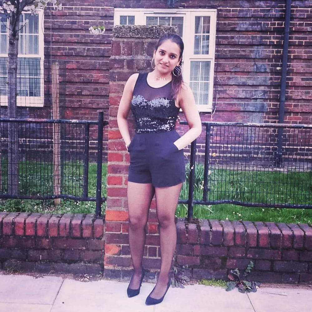 19P Paki Sluts in Pantyhose