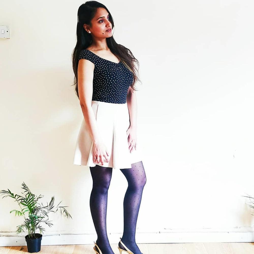 19P Paki Sluts in Pantyhose