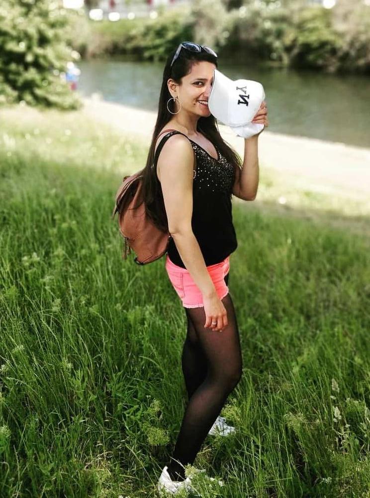 19P Paki Sluts in Pantyhose