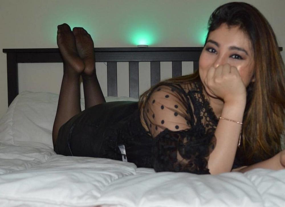 25P Turkish Sluts in Pantyhose