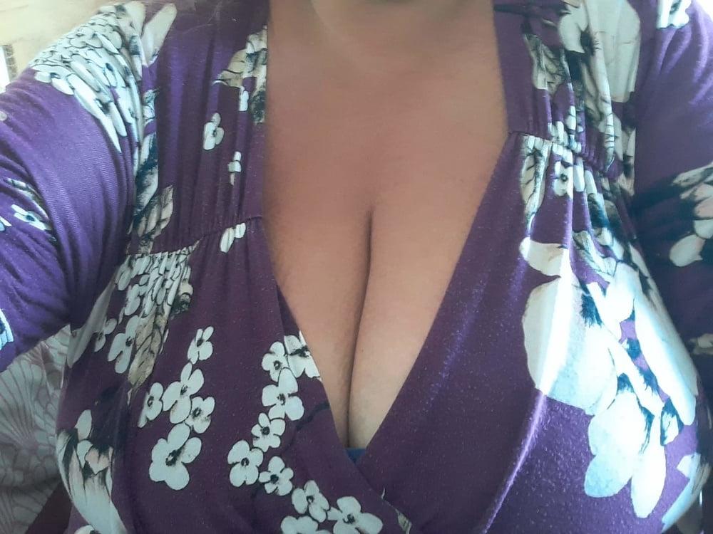7P Summer dress with tits hanging out