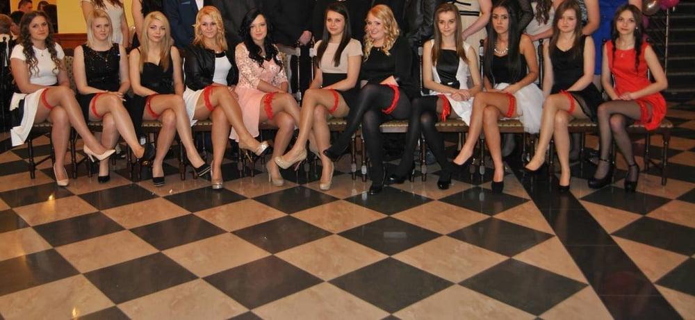 25P sexy females in tights pantyhose nylons 65