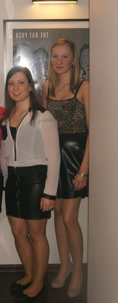 25P sexy females in tights pantyhose nylons 65