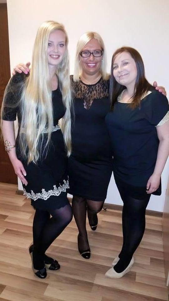 25P sexy females in tights pantyhose nylons 65