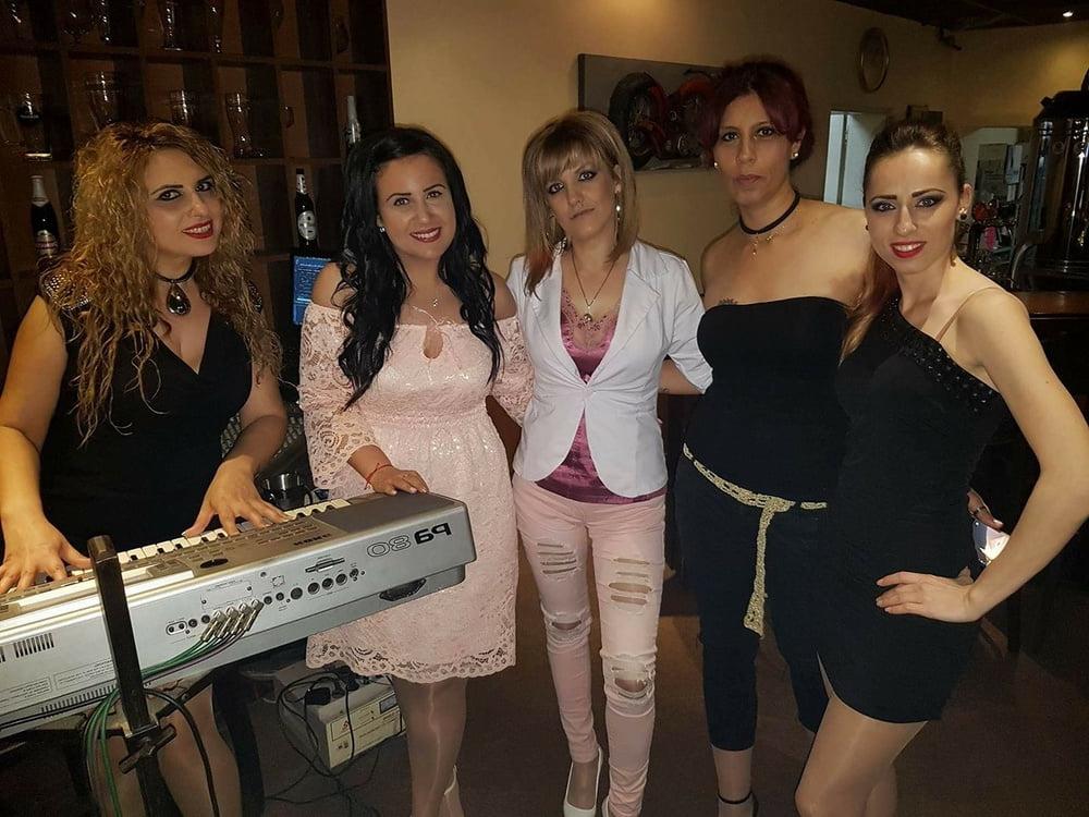 25P sexy females in tights pantyhose nylons 58