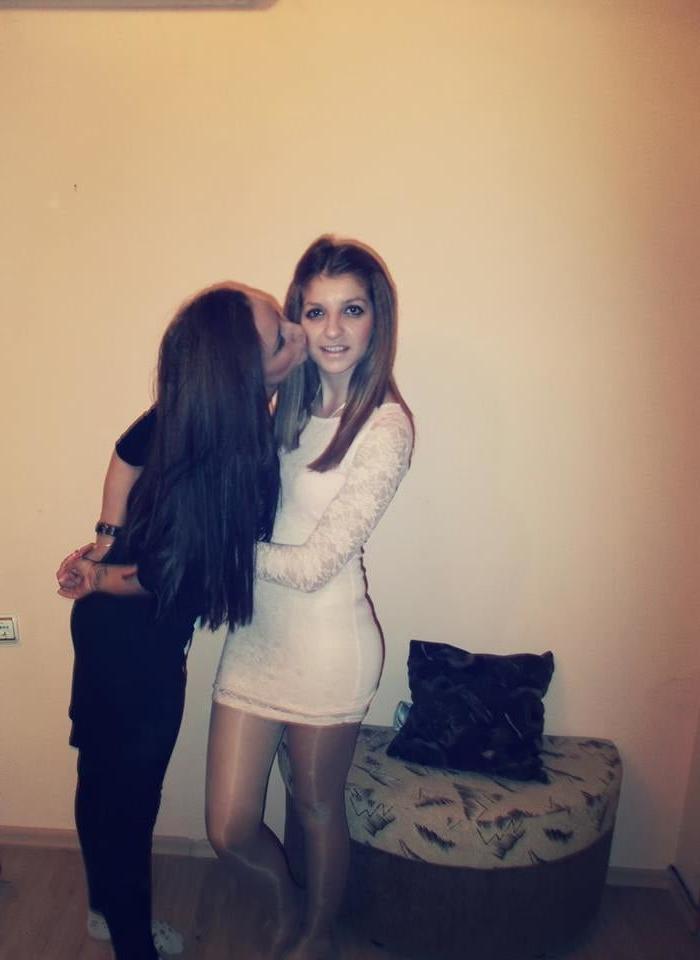 25P sexy females in tights pantyhose nylons 58