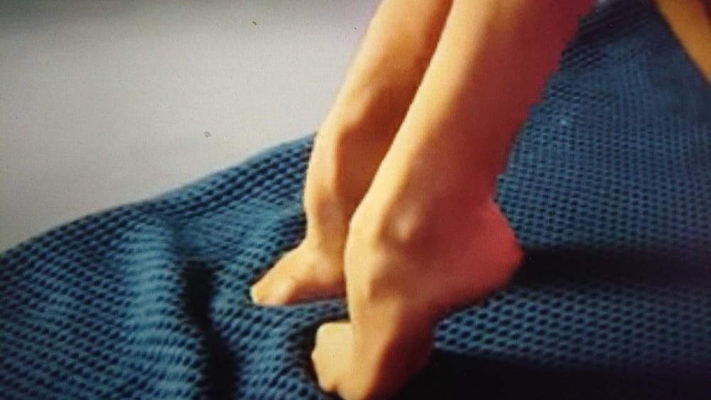 25P Pantyhose show