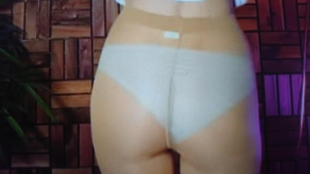 25P Pantyhose show