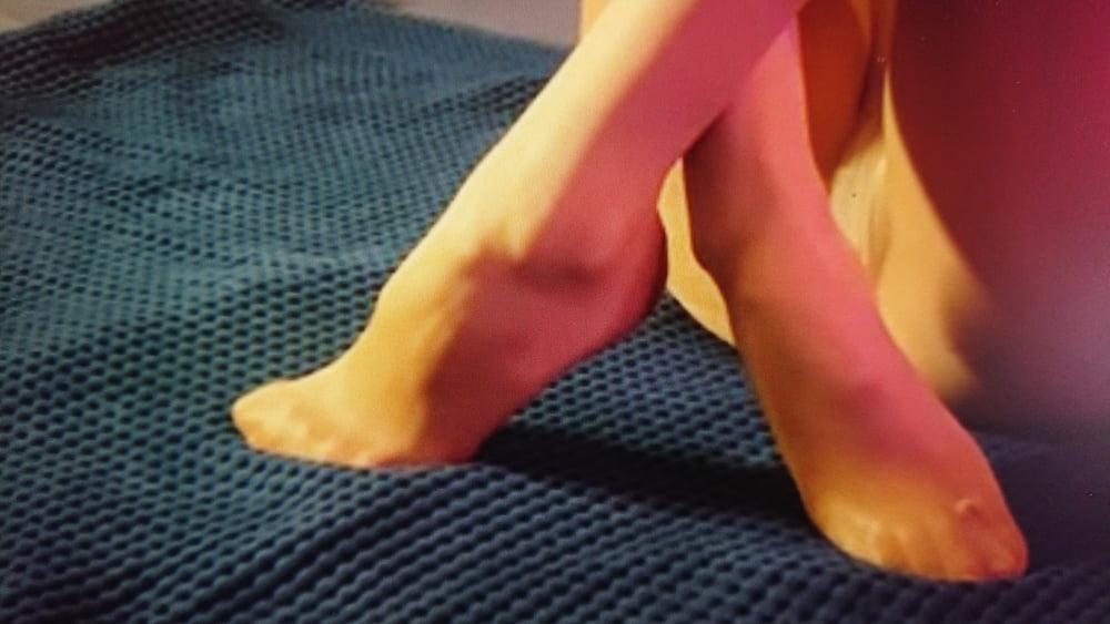25P Pantyhose show