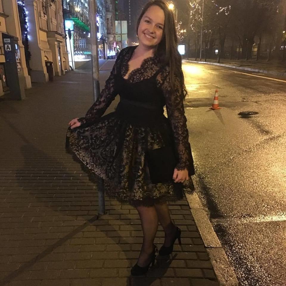 25P sexy females in tights pantyhose nylons 64