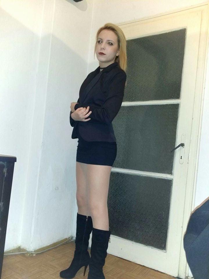 25P sexy females in tights pantyhose nylons 57