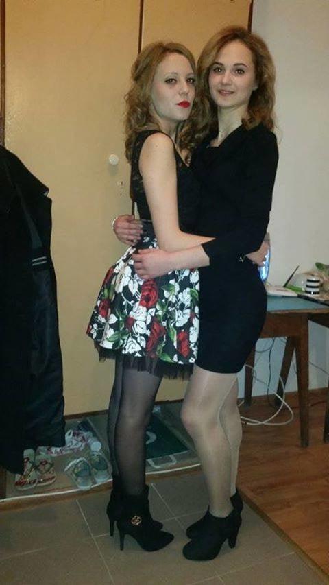 25P sexy females in tights pantyhose nylons 57