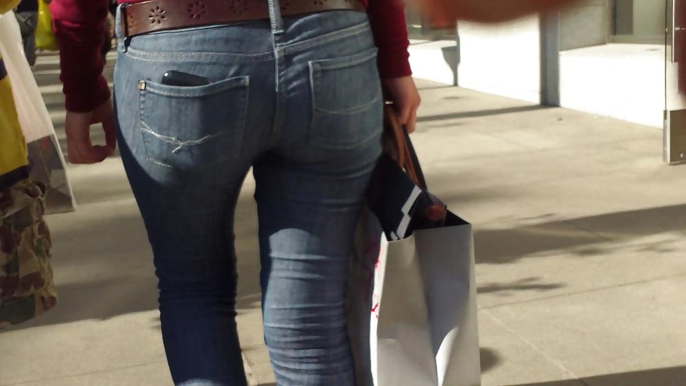24P Nice teen butt & ass in blue jeans today