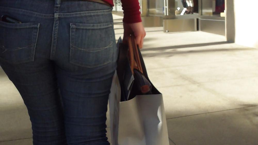 24P Nice teen butt & ass in blue jeans today