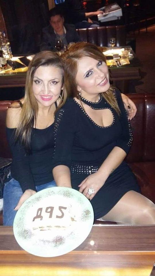 25P sexy females in tights pantyhose nylons 59