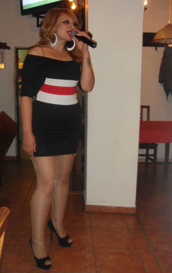 25P sexy females in tights pantyhose nylons 59