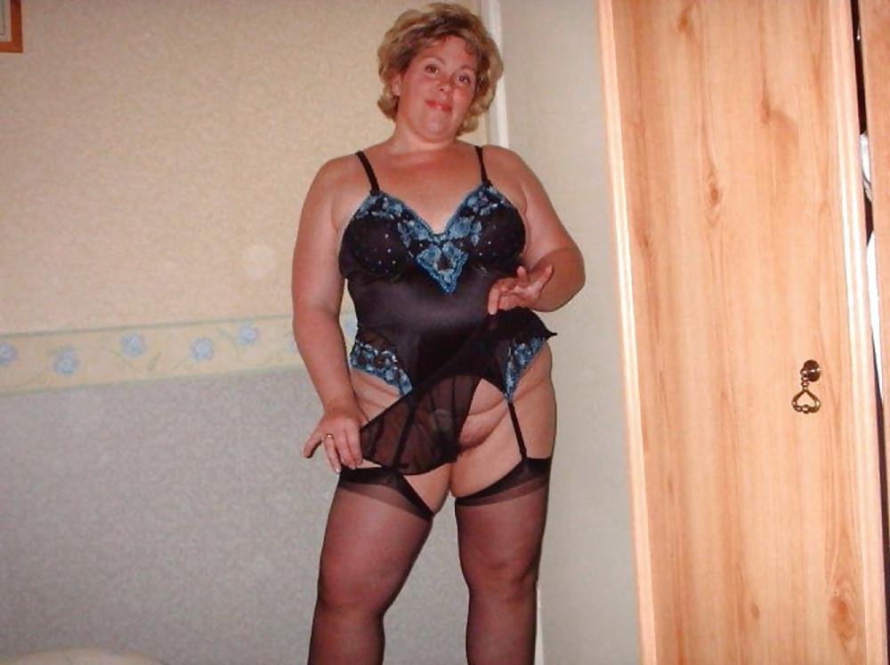 20P What your slut wife did last night1