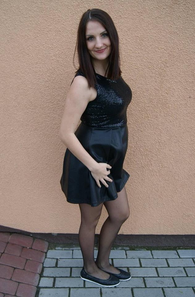 25P sexy females in tights pantyhose nylons 63