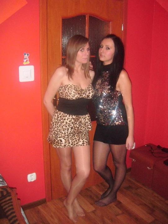 25P sexy females in tights pantyhose nylons 63