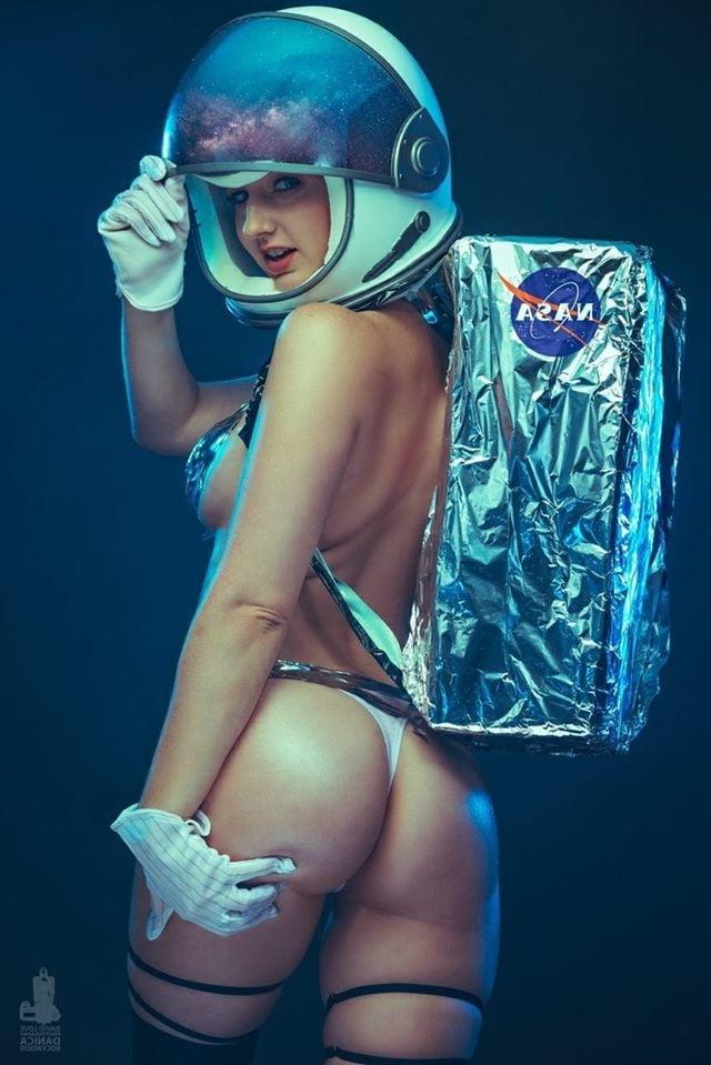 25P Beauties of Cosplay 2