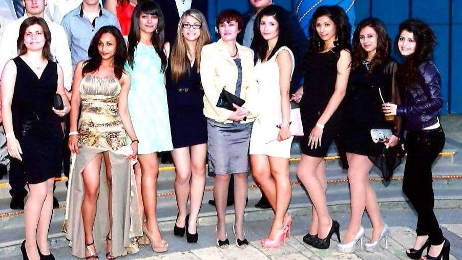 25P sexy females in tights pantyhose nylons 55