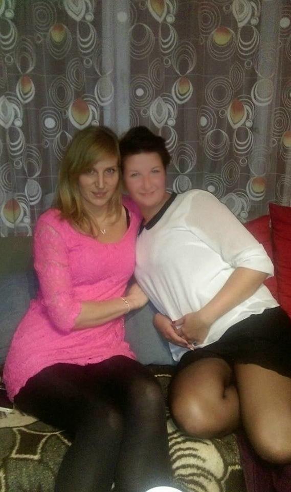 25P sexy females in tights pantyhose nylons 49