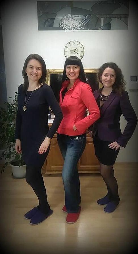 25P sexy females in tights pantyhose nylons 49