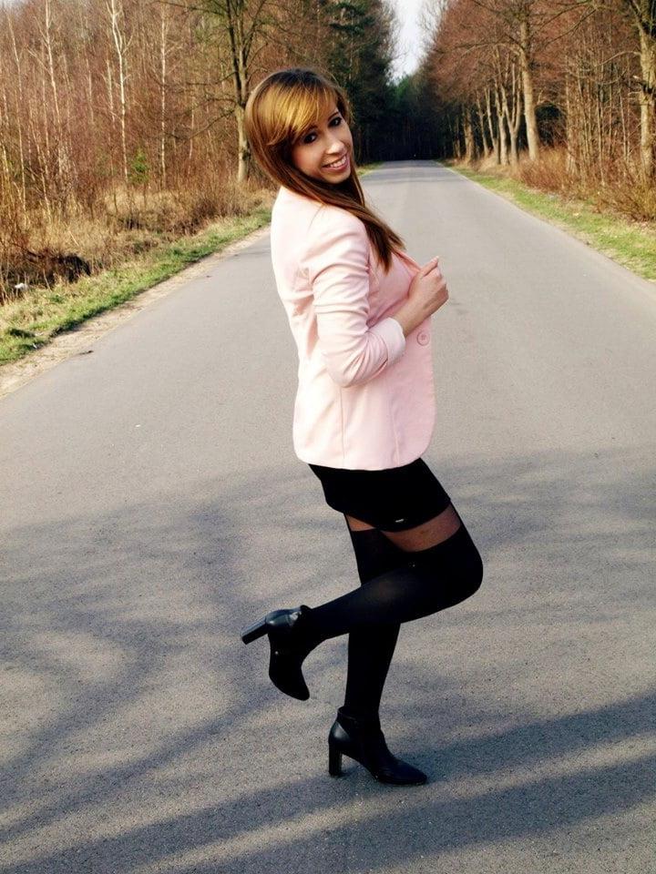25P sexy females in tights pantyhose nylons 50