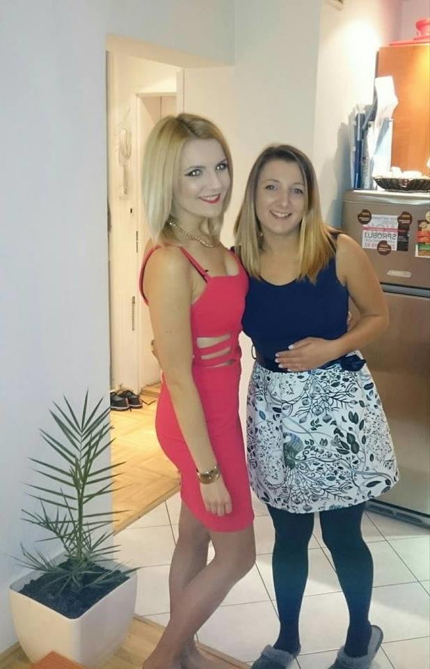 25P sexy females in tights pantyhose nylons 50