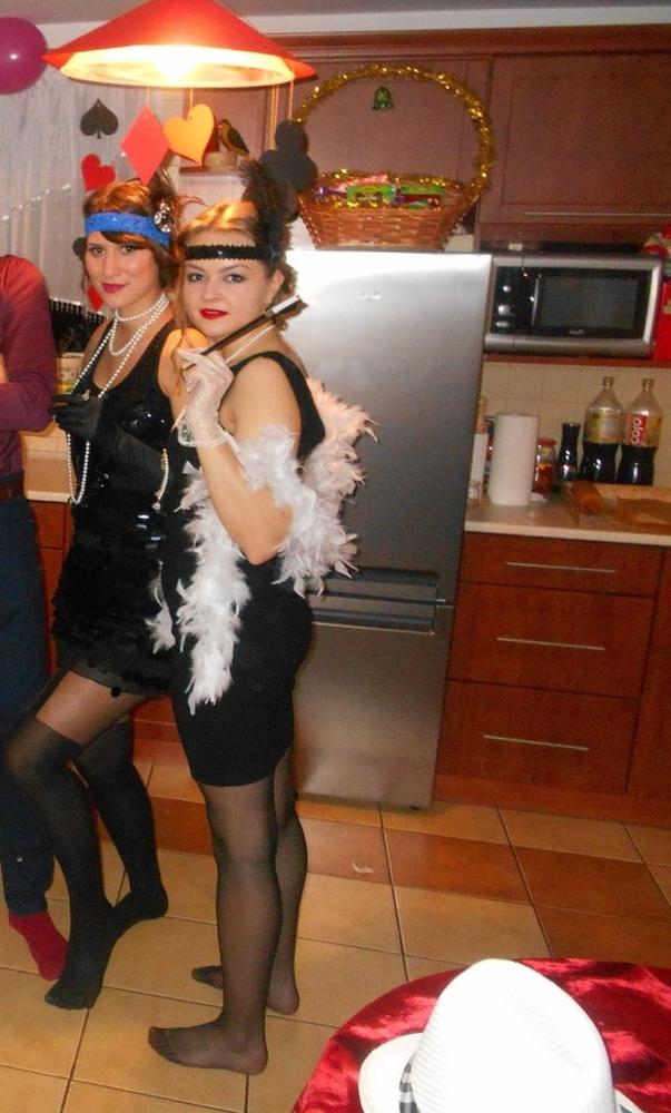 25P sexy females in tights pantyhose nylons 50