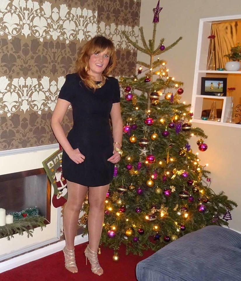25P sexy females in tights pantyhose nylons 51